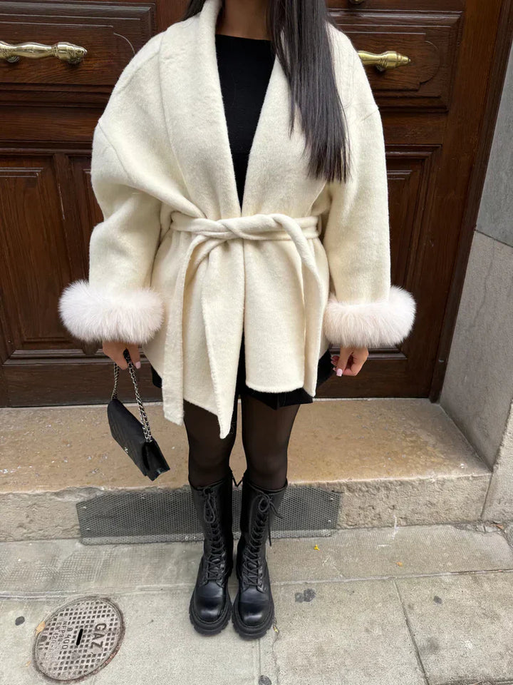 Aurora | Luxurious and elegant women's wool coat